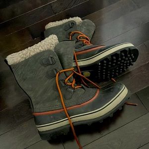 Sorel Caribou men’s boots gray 10